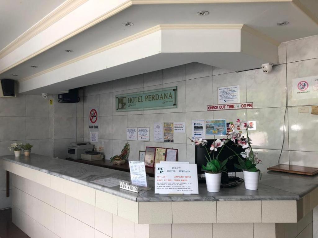 Hotel Perdana Lawas Luaran gambar