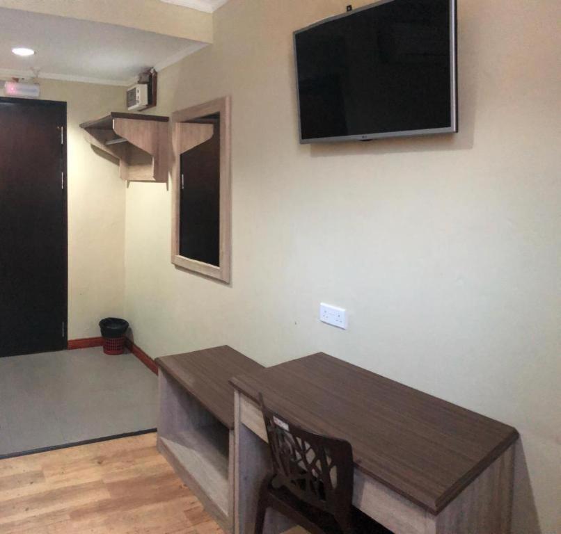 Hotel Perdana Lawas Luaran gambar
