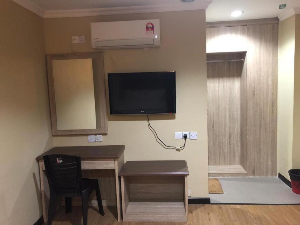 Hotel Perdana Lawas Luaran gambar